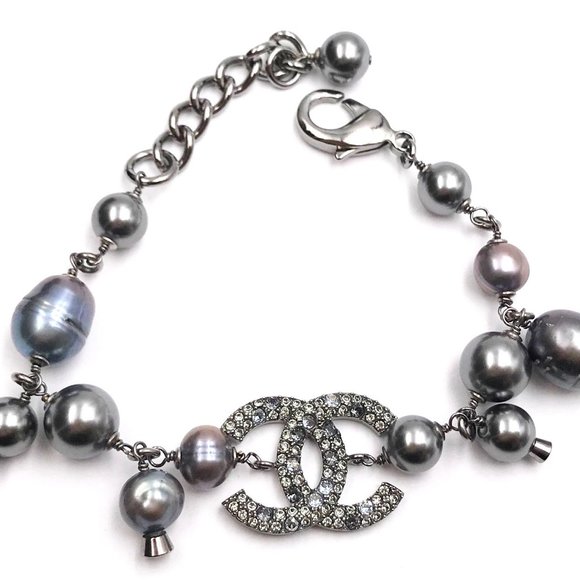 Chanel Grey CC Crystal Fresh Water Bracelet - Picture 1 of 5